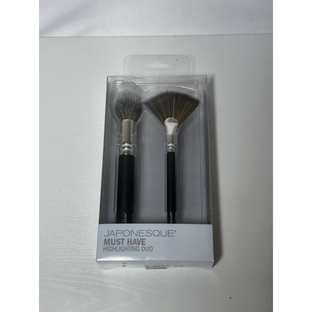 JAPONESQUE Must Have Complexion Brush Duo Multitasker & Go To Brushes